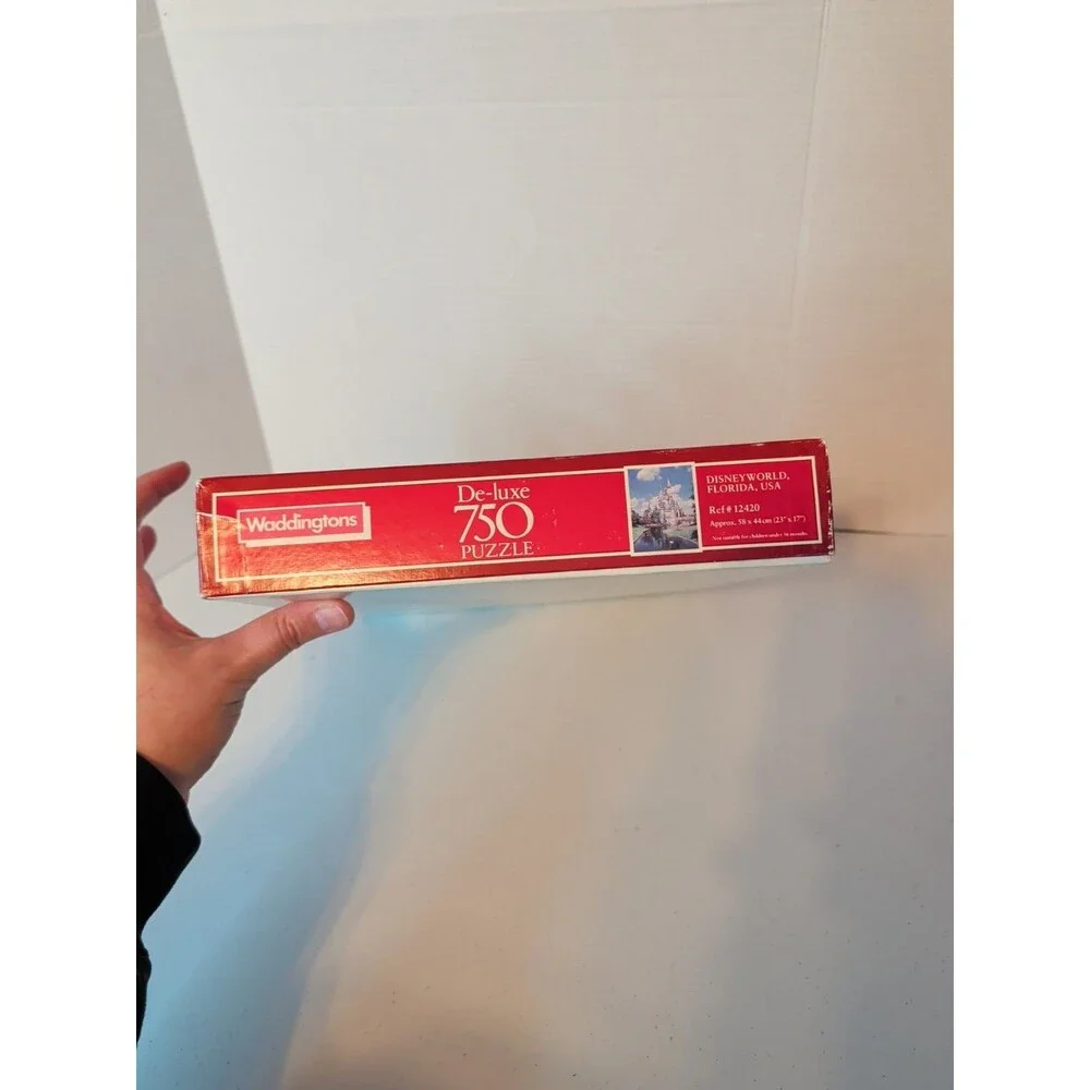 Waddingtons box has